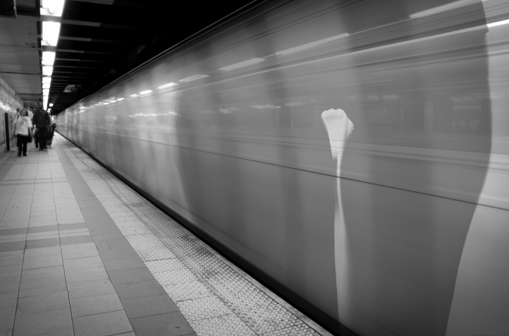 nud urban la metrou