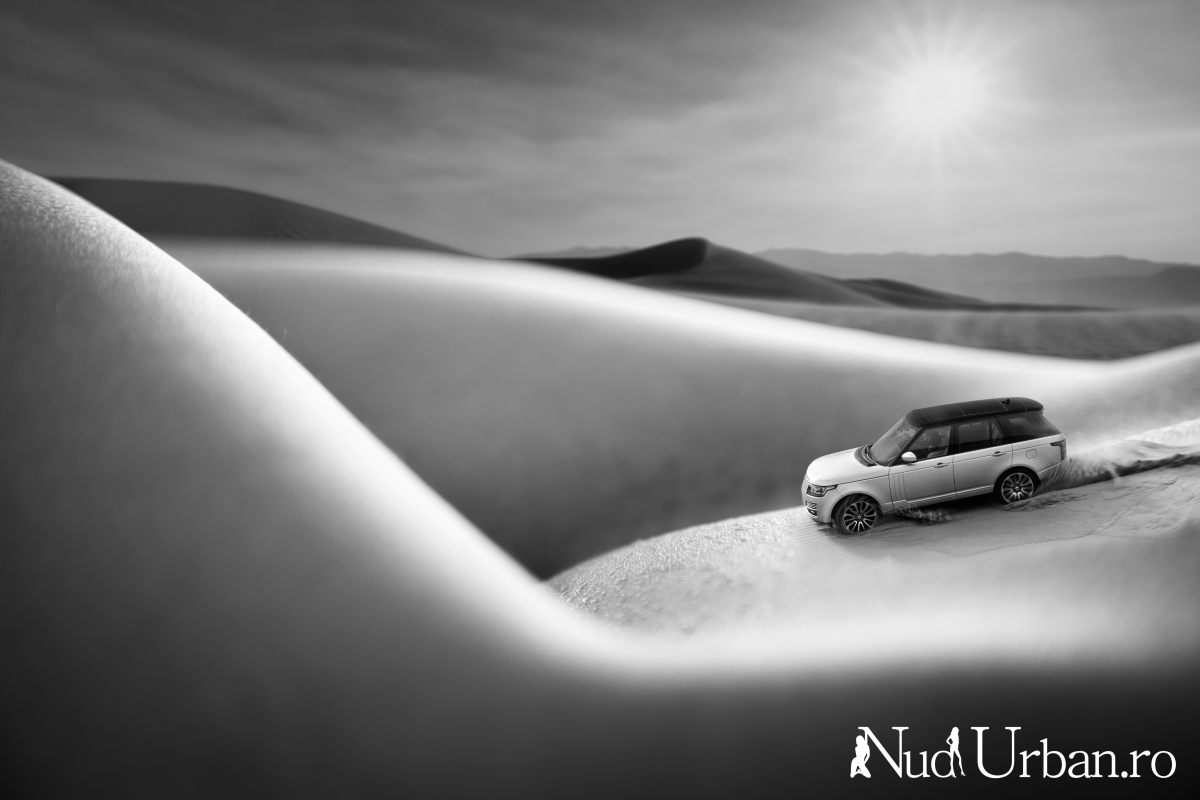 Nud Urban pe Dune de nisip